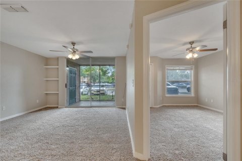 Copropriété à vendre à Orlando, Floride: 2 chambres, 93.18 m2 № 1851239 - photo 10