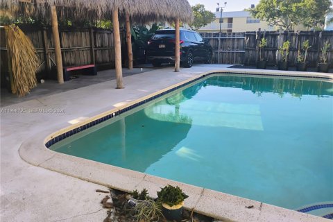 Propiedad comercial en alquiler en Hollywood, Florida, 1 dormitorio, 205.59 m2 № 2060677 - foto 8