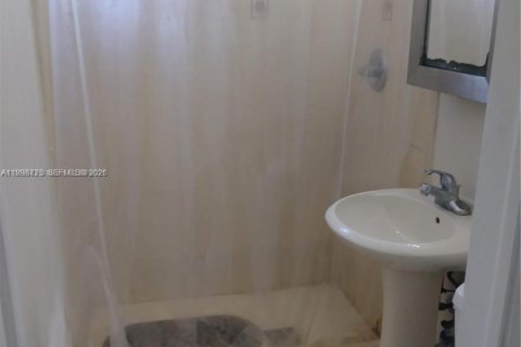 Propiedad comercial en alquiler en Hollywood, Florida, 1 dormitorio, 205.59 m2 № 2060677 - foto 7