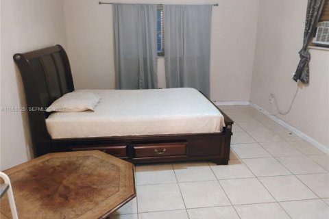 Propiedad comercial en Hollywood, Florida 1 dormitorio, 205.59 m2 № 2060677