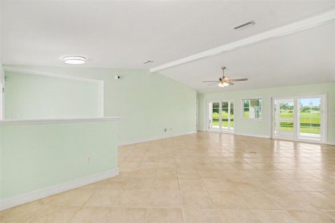 Villa ou maison à vendre à Lake Suzy, Floride: 3 chambres, 206.06 m2 № 2223382 - photo 6