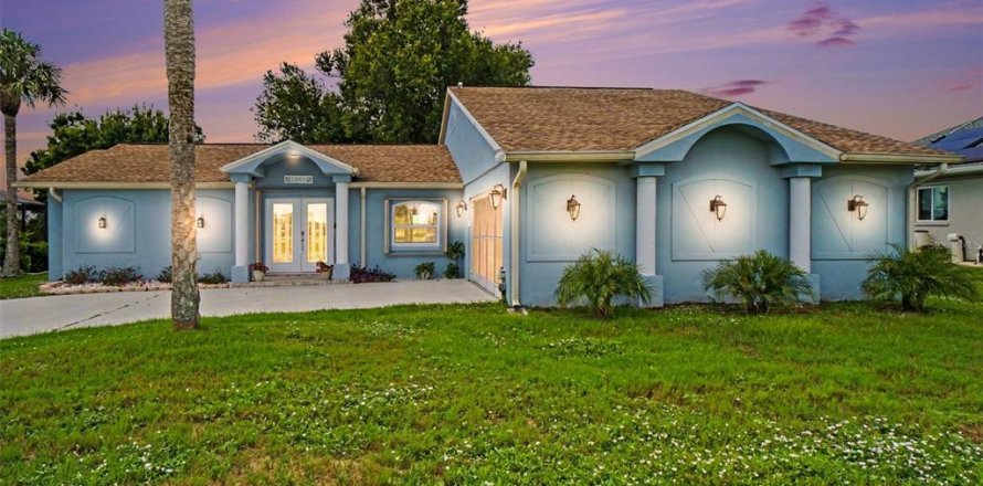 Villa ou maison à Lake Suzy, Floride 3 chambres, 206.06 m2 № 2223382