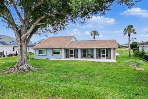 Villa ou maison à vendre à Lake Suzy, Floride: 3 chambres, 206.06 m2 № 2223382 - photo 25