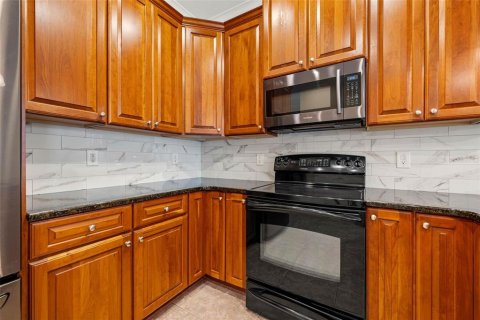 Adosado en alquiler en Saint Petersburg, Florida, 4 dormitorios, 213.68 m2 № 1657206 - foto 9