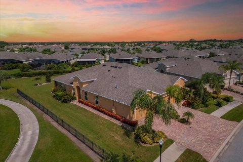 House in Sun City Center, Florida 3 bedrooms, 145.67 sq.m. № 1848526 - photo 2