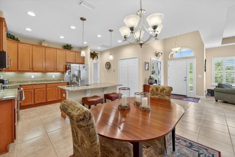 House in Sun City Center, Florida 3 bedrooms, 145.67 sq.m. № 1848526 - photo 12