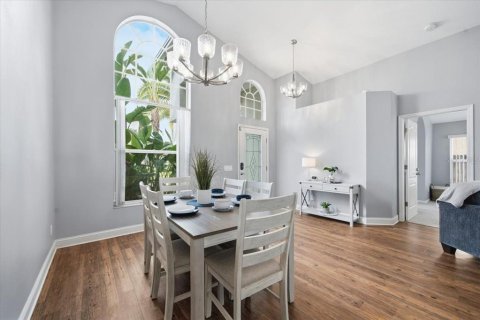 Villa ou maison à vendre à Tampa, Floride: 4 chambres, 180.42 m2 № 2406538 - photo 11