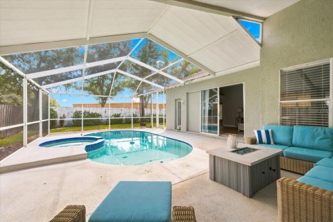 Villa ou maison à vendre à Tampa, Floride: 4 chambres, 180.42 m2 № 2406538 - photo 3