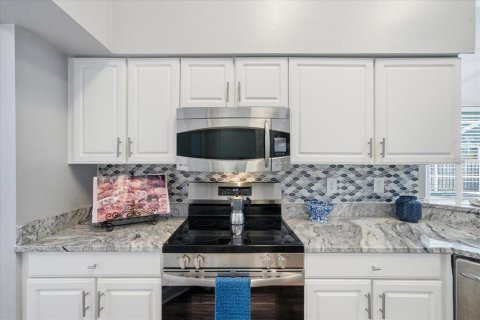 Villa ou maison à vendre à Tampa, Floride: 4 chambres, 180.42 m2 № 2406538 - photo 20