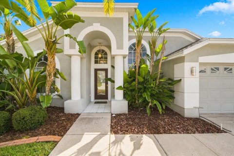 Villa ou maison à vendre à Tampa, Floride: 4 chambres, 180.42 m2 № 2406538 - photo 5