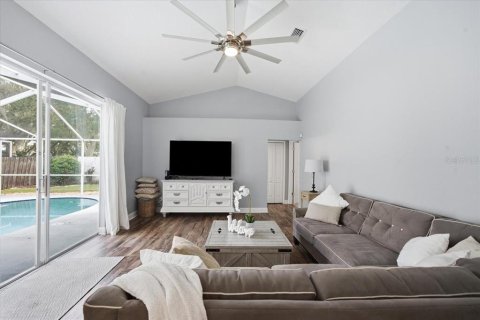 Villa ou maison à vendre à Tampa, Floride: 4 chambres, 180.42 m2 № 2406538 - photo 24