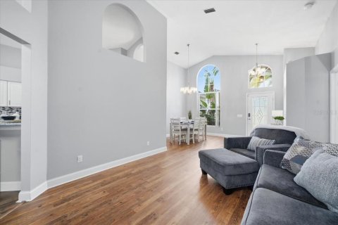Villa ou maison à vendre à Tampa, Floride: 4 chambres, 180.42 m2 № 2406538 - photo 9