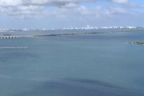 Condominio en venta en Miami, Florida, 2 dormitorios, 106.09 m2 № 1959019 - foto 20