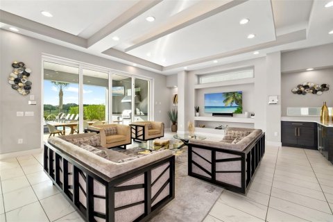 House in Four Corners, Florida 10 bedrooms, 674.84 sq.m. № 1684565 - photo 16