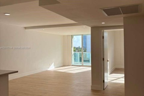 Condominio en Sunny Isles Beach, Florida, 2 dormitorios № 2153798