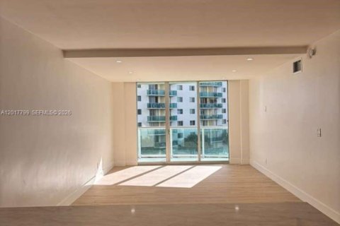 Купить кондоминиум в Санни-Айлс-Бич, Флорида 2 спальни, 141.68м2, № 2153798 - фото 2