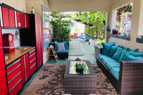 Villa ou maison à louer à Miami, Floride: 2 chambres, 55.74 m2 № 1941766 - photo 8