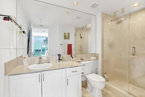Condo in Miami, Florida, 3 bedrooms  № 1706765 - photo 18