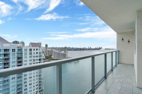 Condo in Miami, Florida, 3 bedrooms  № 1706765 - photo 20