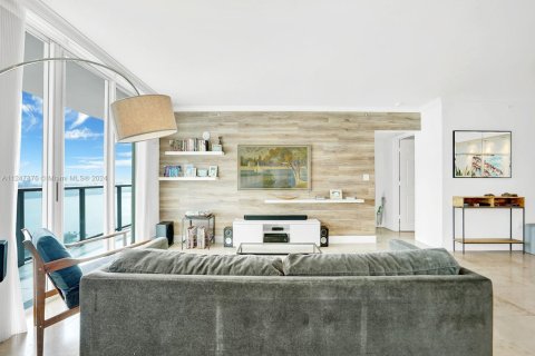 Condo in Miami, Florida, 3 bedrooms  № 1706765 - photo 10
