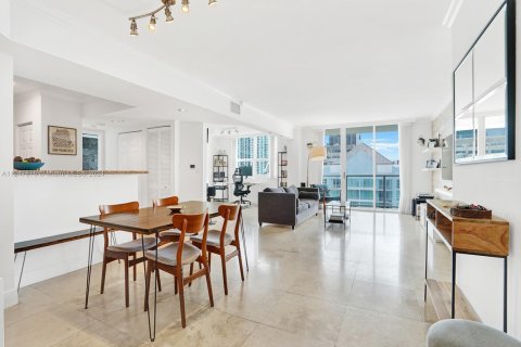 Condo in Miami, Florida, 3 bedrooms  № 1706765 - photo 3
