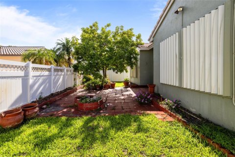Villa ou maison à vendre à Miramar, Floride: 3 chambres, 184.5 m2 № 1784042 - photo 24