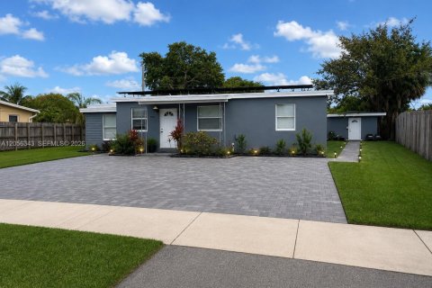 Immobilier commercial à vendre à Pompano Beach, Floride: 186.64 m2 № 2268918 - photo 26