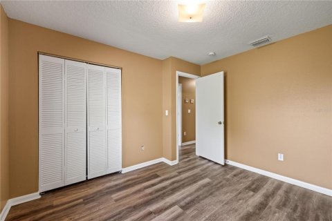 Villa ou maison à vendre à Tampa, Floride: 3 chambres, 117.8 m2 № 2347829 - photo 20