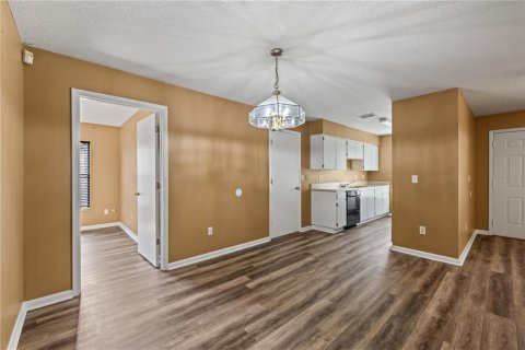 Villa ou maison à vendre à Tampa, Floride: 3 chambres, 117.8 m2 № 2347829 - photo 9