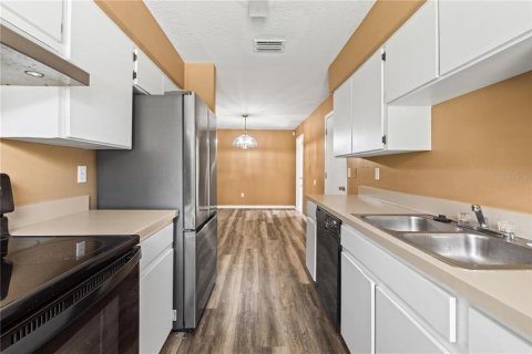 Villa ou maison à vendre à Tampa, Floride: 3 chambres, 117.8 m2 № 2347829 - photo 13