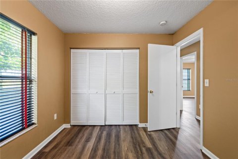 Villa ou maison à vendre à Tampa, Floride: 3 chambres, 117.8 m2 № 2347829 - photo 17
