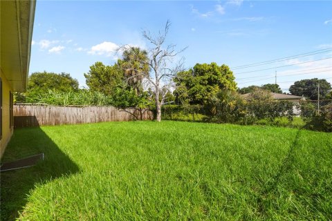 Villa ou maison à vendre à Tampa, Floride: 3 chambres, 117.8 m2 № 2347829 - photo 27