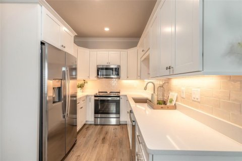 Touwnhouse à vendre à New Smyrna Beach, Floride: 2 chambres, 93.18 m2 № 1515542 - photo 18