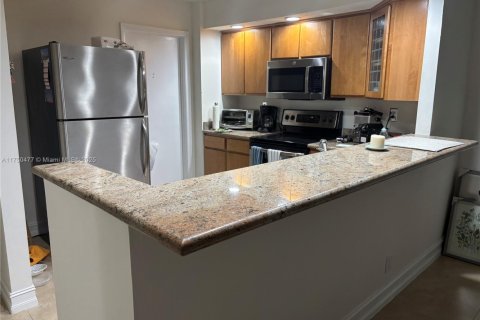 Снять в аренду кондоминиум в Холливуд, Флорида 1 спальня, 80.27м2, № 1936894 - фото 8