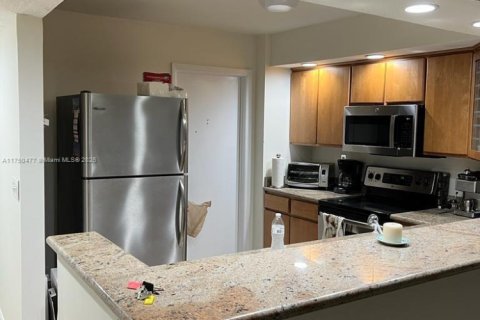 Снять в аренду кондоминиум в Холливуд, Флорида 1 спальня, 80.27м2, № 1936894 - фото 9