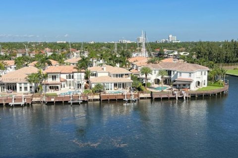 Снять в аренду кондоминиум в Холливуд, Флорида 1 спальня, 80.27м2, № 1936894 - фото 3