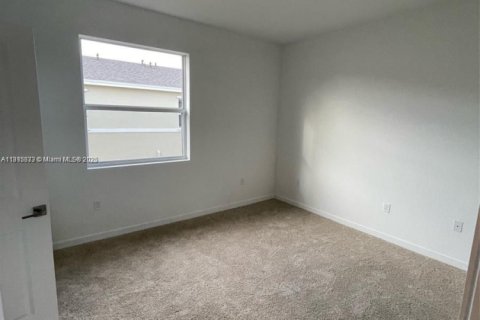 House in Florida City, Florida 2 bedrooms, 112.23 sq.m. № 1766872 - photo 7