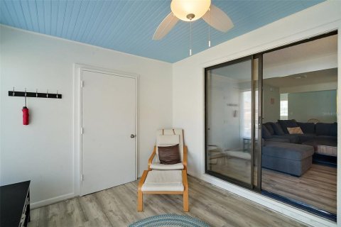 Купить кондоминиум в Саммерфилд, Флорида 4 комнаты, 102.1м2, № 1578161 - фото 9