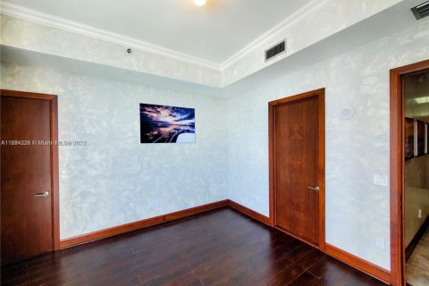 Condo in Sunny Isles Beach, Florida, 3 bedrooms  № 1957301 - photo 30