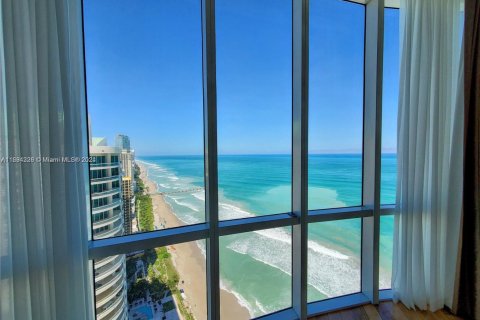 Condo in Sunny Isles Beach, Florida, 3 bedrooms  № 1957301 - photo 22