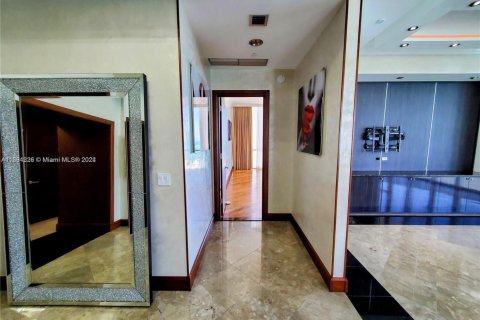 Condo in Sunny Isles Beach, Florida, 3 bedrooms  № 1957301 - photo 18