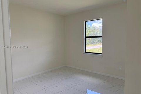 Villa ou maison à vendre à Lehigh Acres, Floride: 3 chambres № 2028194 - photo 6