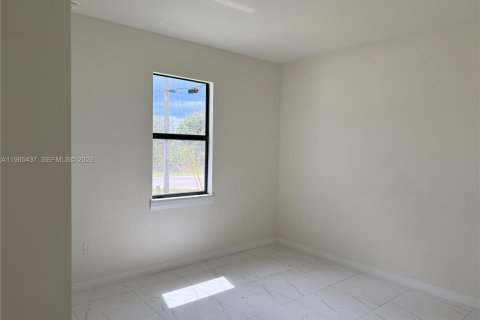 Villa ou maison à vendre à Lehigh Acres, Floride: 3 chambres № 2028194 - photo 7