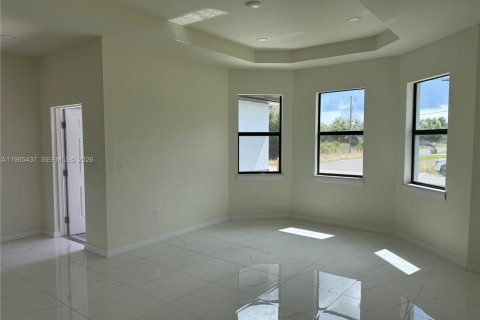 Villa ou maison à vendre à Lehigh Acres, Floride: 3 chambres № 2028194 - photo 2