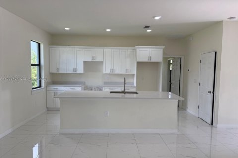 Villa ou maison à vendre à Lehigh Acres, Floride: 3 chambres № 2028194 - photo 11