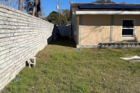 Casa en venta en Sanford, Florida, 3 dormitorios № 2025860 - foto 4