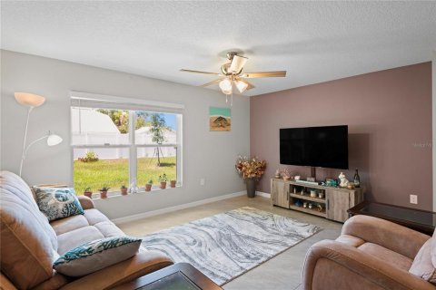 House in Spring Hill, Florida 4 bedrooms, 169.83 sq.m. № 1757558 - photo 6