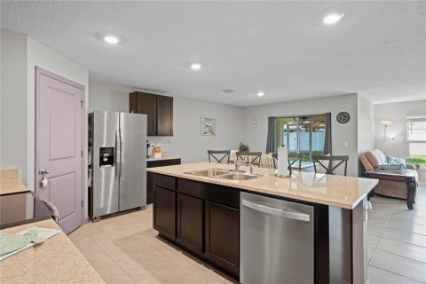 House in Spring Hill, Florida 4 bedrooms, 169.83 sq.m. № 1757558 - photo 11