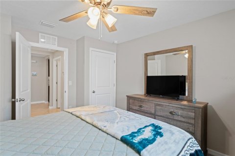 House in Spring Hill, Florida 4 bedrooms, 169.83 sq.m. № 1757558 - photo 24