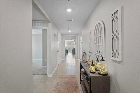 House in Spring Hill, Florida 4 bedrooms, 169.83 sq.m. № 1757558 - photo 4